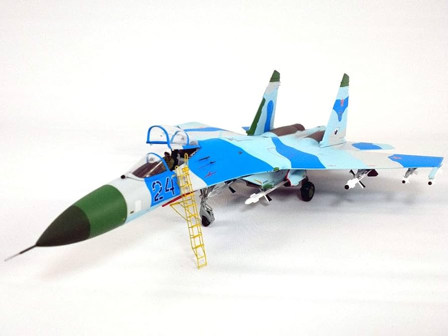 P - 42?( su-27ub ) flanker-cロシア空軍???with Display Stand